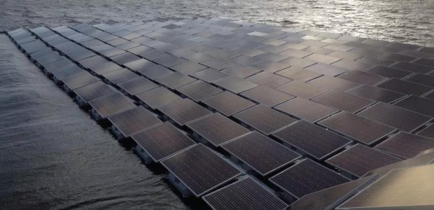 Floating solar panels making waves in London