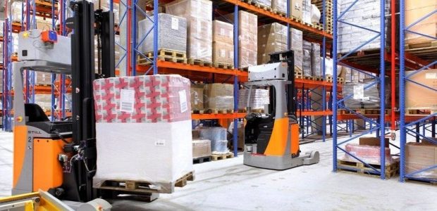 Automated industrial robots replacing humans in cold storage supply chain