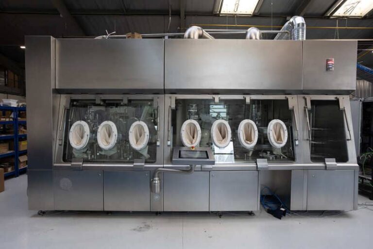 Aseptic Isolator – EREA Pharma